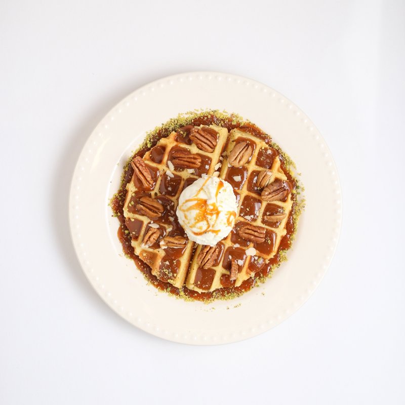 Caramel and Pecan Waffles